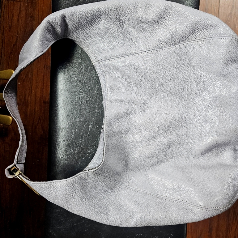 AUTHENTIC MICHAEL KORS! LILAC/GREY- Pebble Leather - Fulton shoulder Hobo Bag!